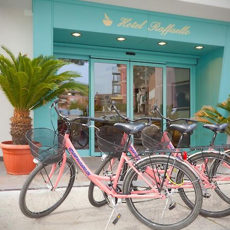 Hotel Raffaello Caorle Exterior photo